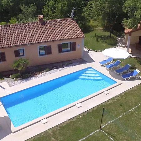 Villa Fragola - Holiday House With Large Garden Tinjan Exteriér fotografie